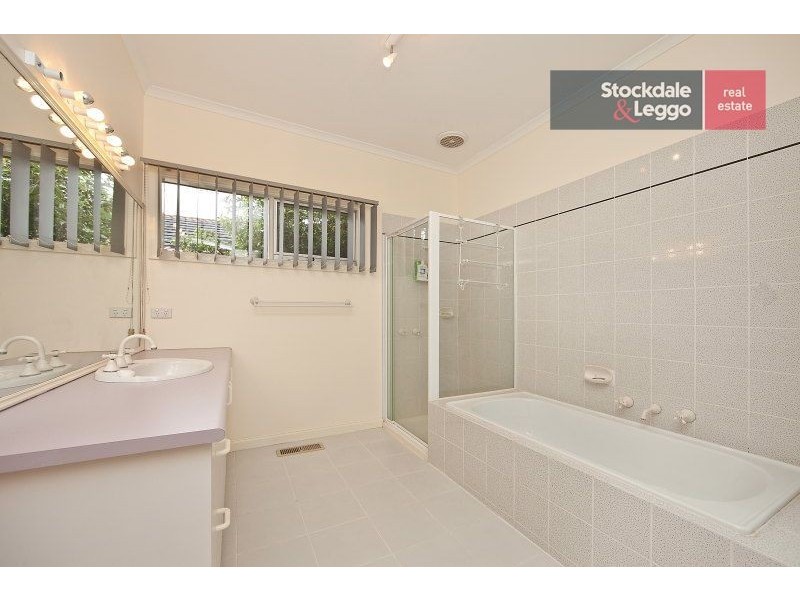 27 Stevens Road, Langwarrin VIC 3910