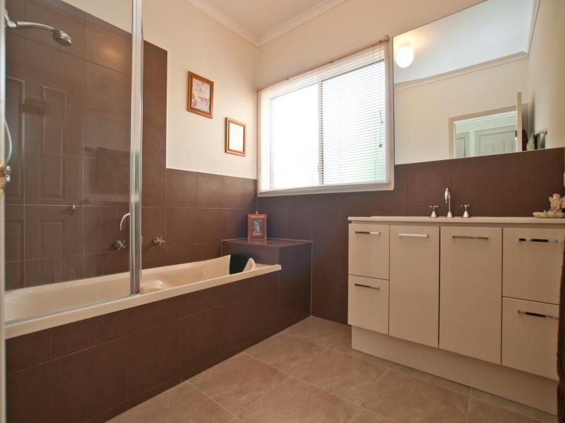 3 Bottlebrush Court, Langwarrin VIC 3910