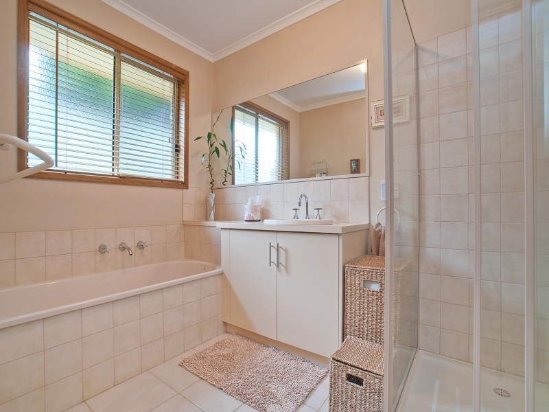 8 Grevillea Road, Langwarrin VIC 3910