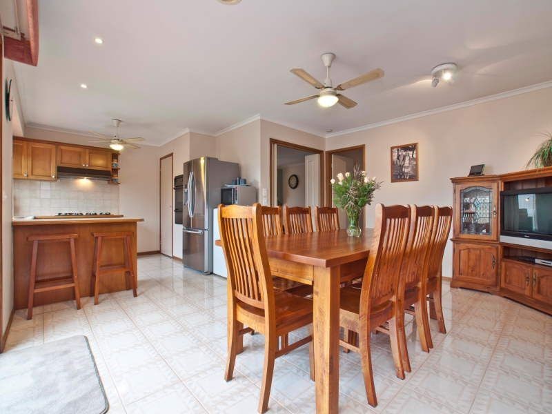 8 Grevillea Road, Langwarrin VIC 3910