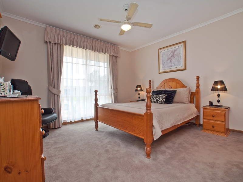 8 Grevillea Road, Langwarrin VIC 3910