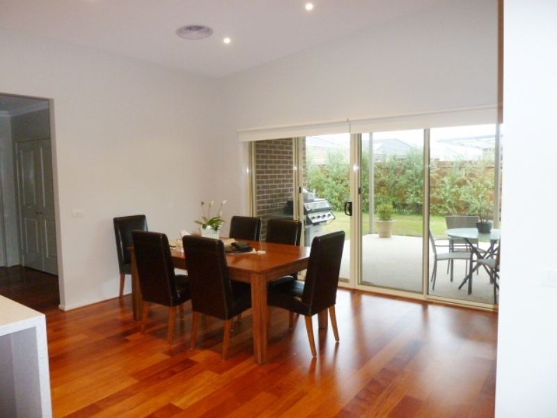 19  Sandarra Boulevard, Sandhurst VIC 3977