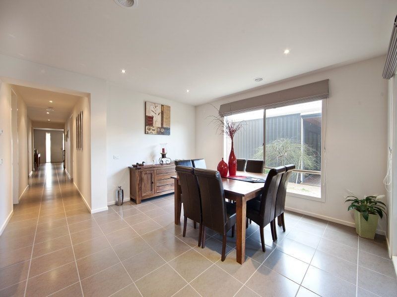 40 Black Wallaby Drive, Langwarrin VIC 3910