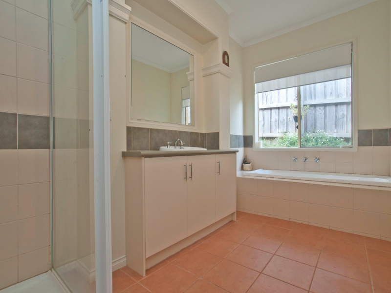 1 Bottlebrush Court, Langwarrin VIC 3910