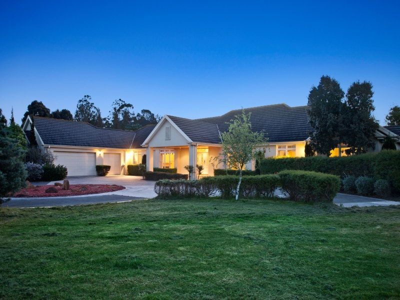 39 Leisureland Drive, Langwarrin VIC 3910