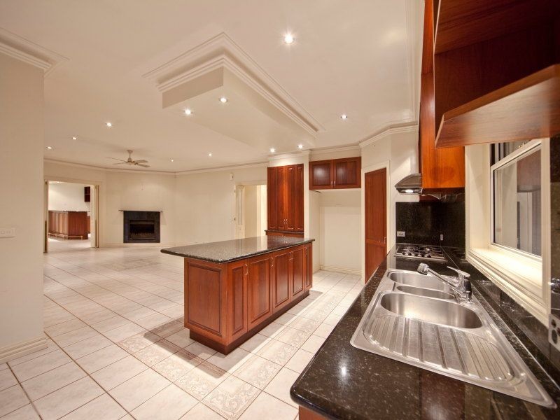 39 Leisureland Drive, Langwarrin VIC 3910