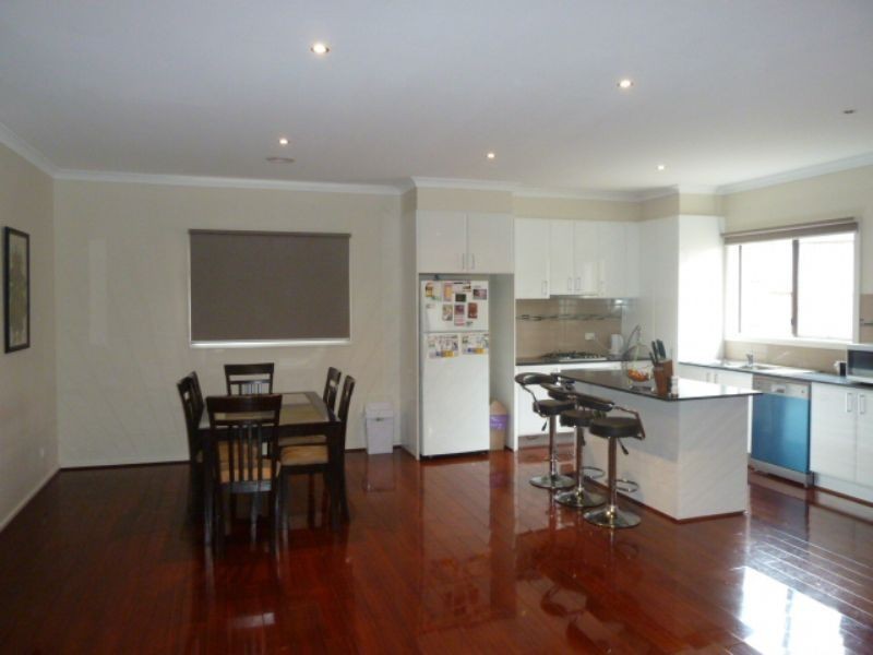 1/5 Serra Close, Langwarrin VIC 3910