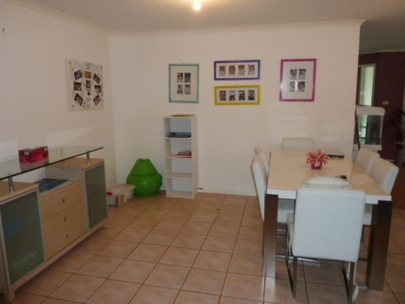 28 Landhill Close, Langwarrin VIC 3910