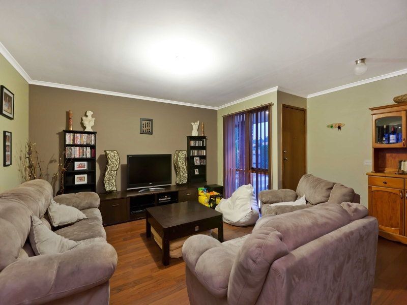 8 Leonard Drive, Langwarrin VIC 3910