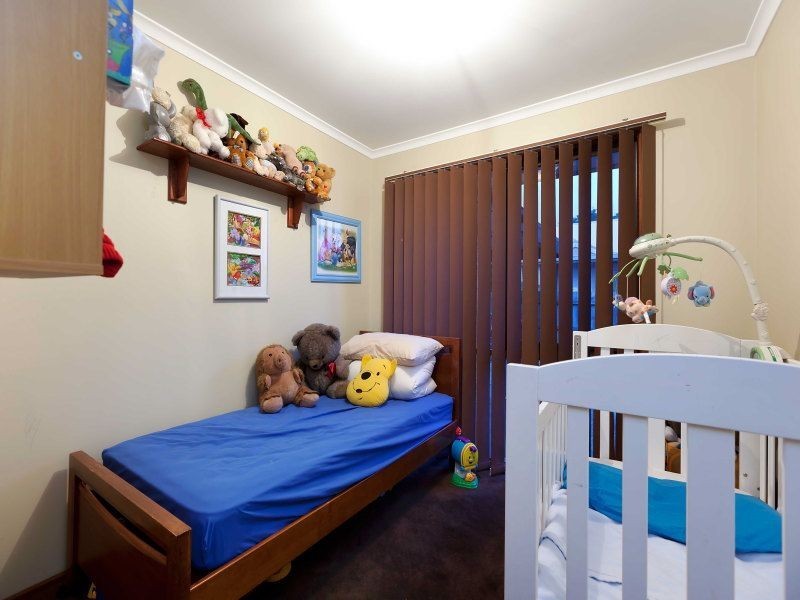 8 Leonard Drive, Langwarrin VIC 3910