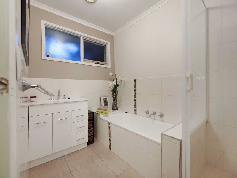 42 Sycamore Street, Langwarrin VIC 3910