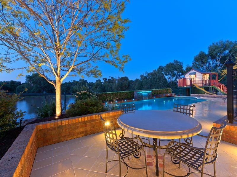 675 Robinsons Road, Langwarrin South VIC 3911