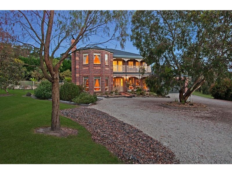 2 Newton Avenue, Langwarrin South VIC 3911