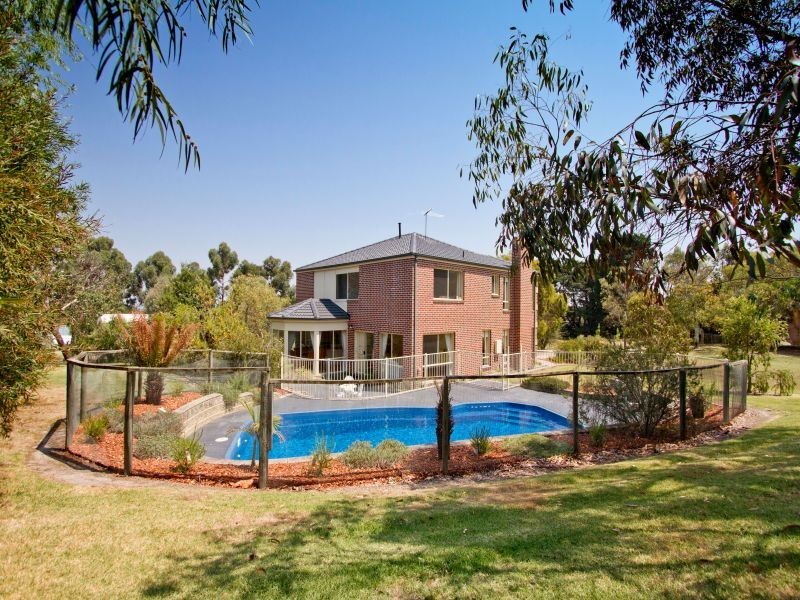 2 Newton Avenue, Langwarrin South VIC 3911