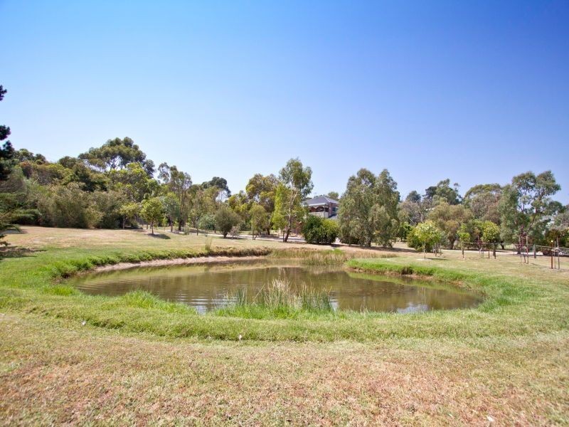 2 Newton Avenue, Langwarrin South VIC 3911