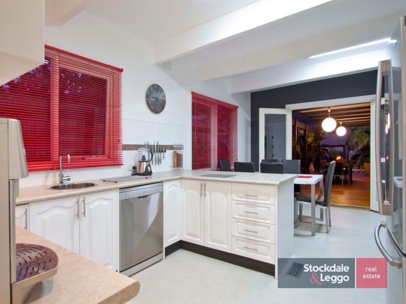 10 Paterson Ave, Langwarrin VIC 3910