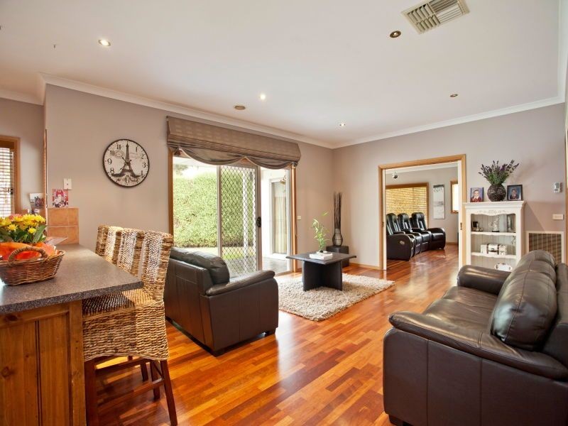 60 Huntingtower Crescent, Langwarrin VIC 3910