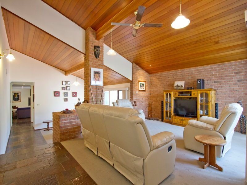 7 Micheala Court, Langwarrin VIC 3910