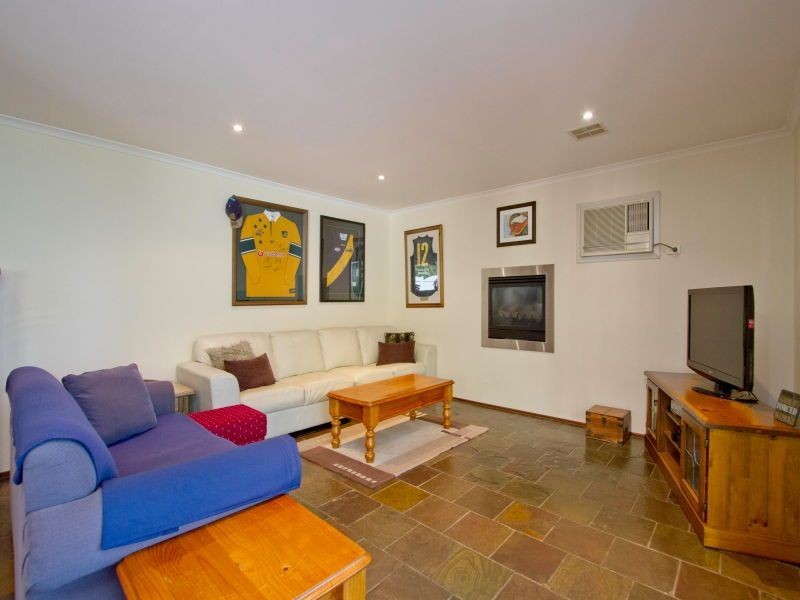 7 Micheala Court, Langwarrin VIC 3910