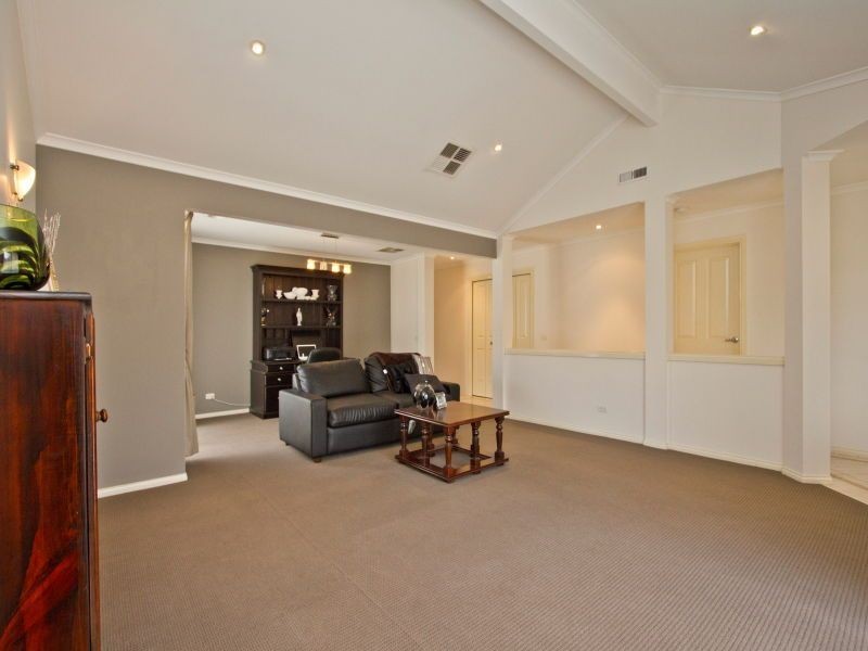 73 Lexton Drive, Langwarrin VIC 3910