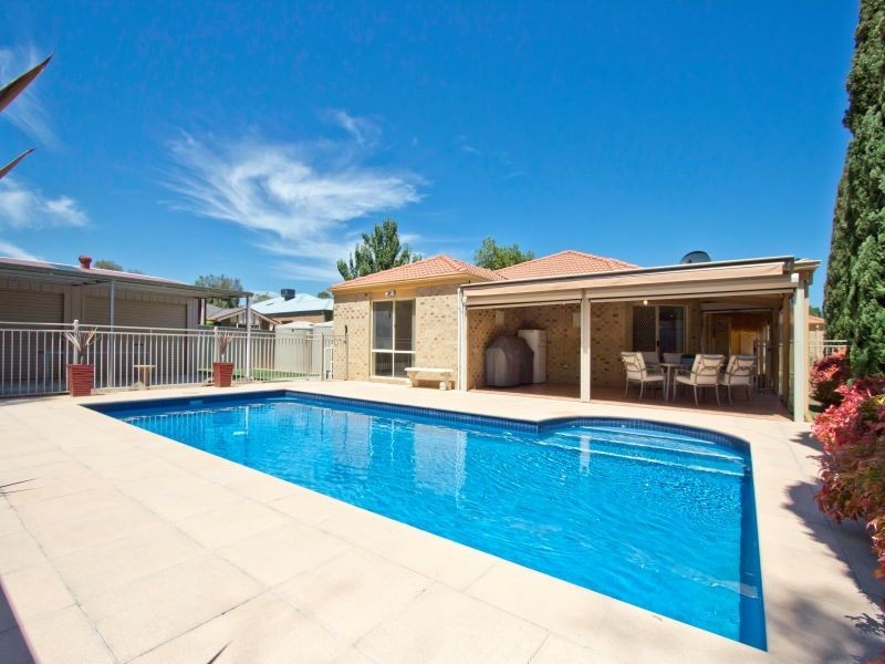 5 Morecroft Way, Langwarrin VIC 3910