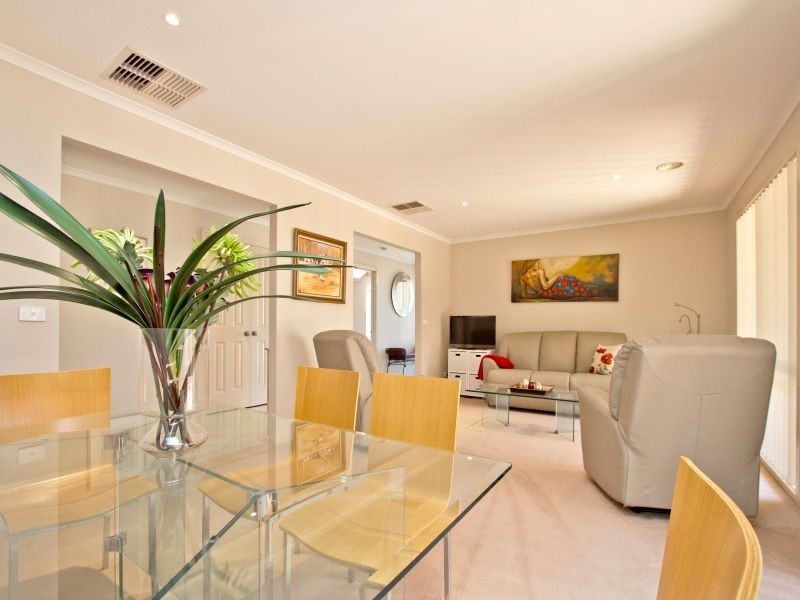 5 Morecroft Way, Langwarrin VIC 3910