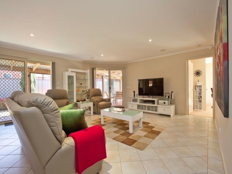 5 Morecroft Way, Langwarrin VIC 3910