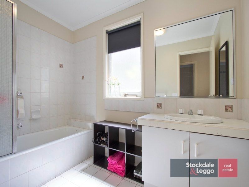 19 Huntly Court, Langwarrin VIC 3910