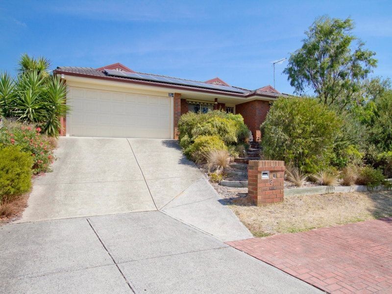 8 Lapwing Court, Langwarrin VIC 3910