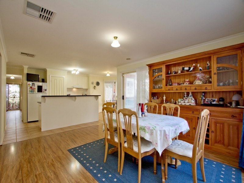 8 Lapwing Court, Langwarrin VIC 3910