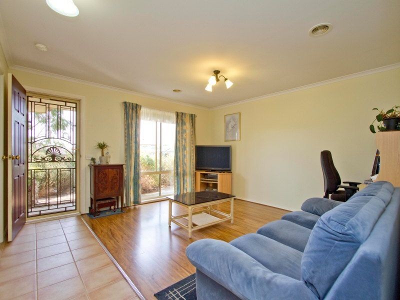 8 Lapwing Court, Langwarrin VIC 3910