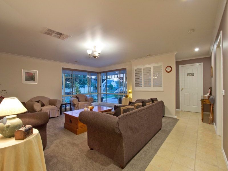 2 Yvonne Court, Langwarrin VIC 3910