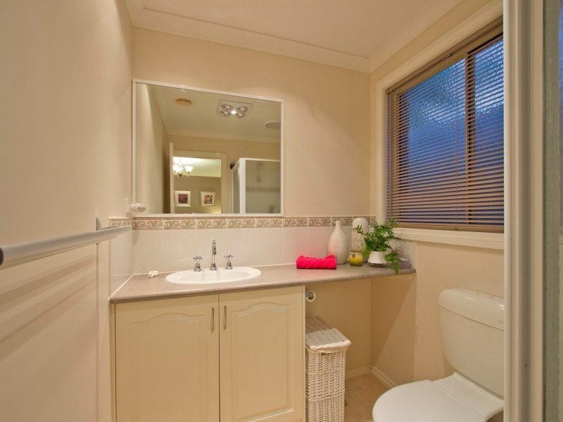 2 Yvonne Court, Langwarrin VIC 3910