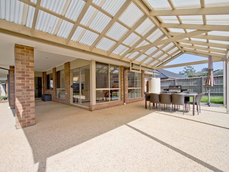 8 Fieldwood Lane, Langwarrin VIC 3910