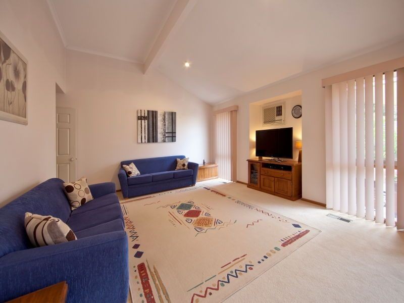 18 Cotoneaster Way, Langwarrin VIC 3910