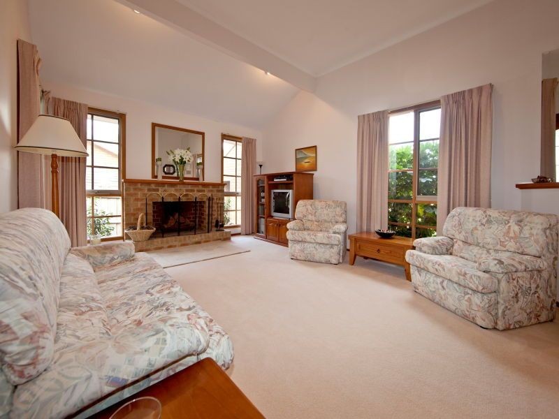 18 Cotoneaster Way, Langwarrin VIC 3910