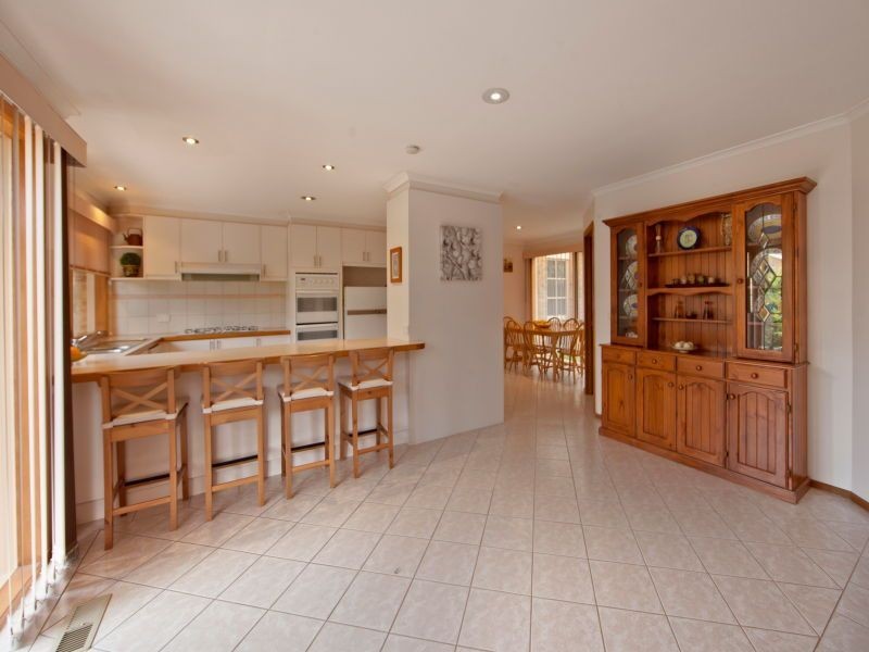 18 Cotoneaster Way, Langwarrin VIC 3910