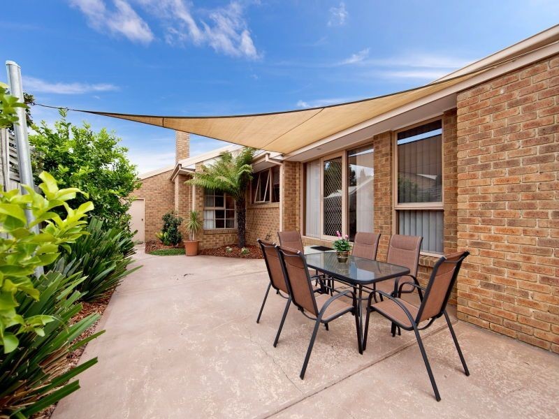 18 Cotoneaster Way, Langwarrin VIC 3910