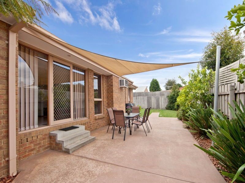 18 Cotoneaster Way, Langwarrin VIC 3910