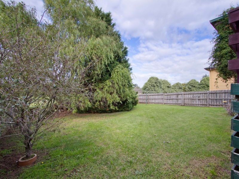 6 Tweed Court, Langwarrin VIC 3910