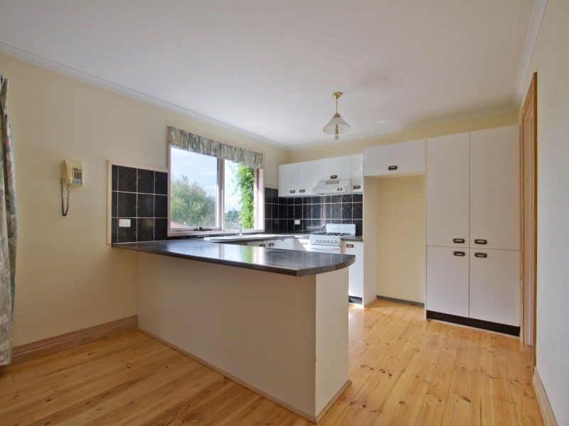 6 Tweed Court, Langwarrin VIC 3910