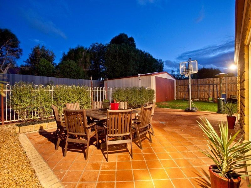 18 Bottlebrush Court, Langwarrin VIC 3910