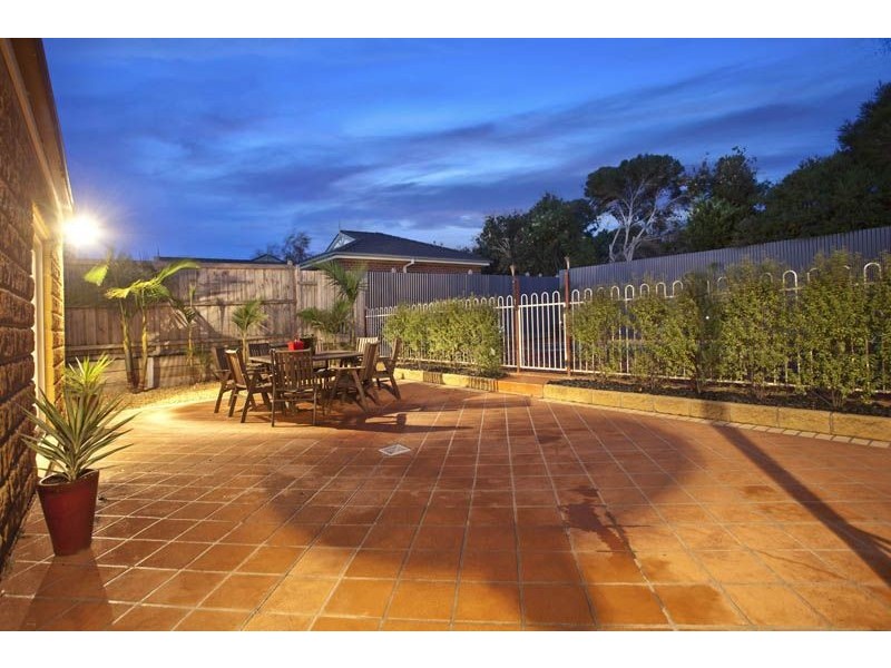 18 Bottlebrush Court, Langwarrin VIC 3910