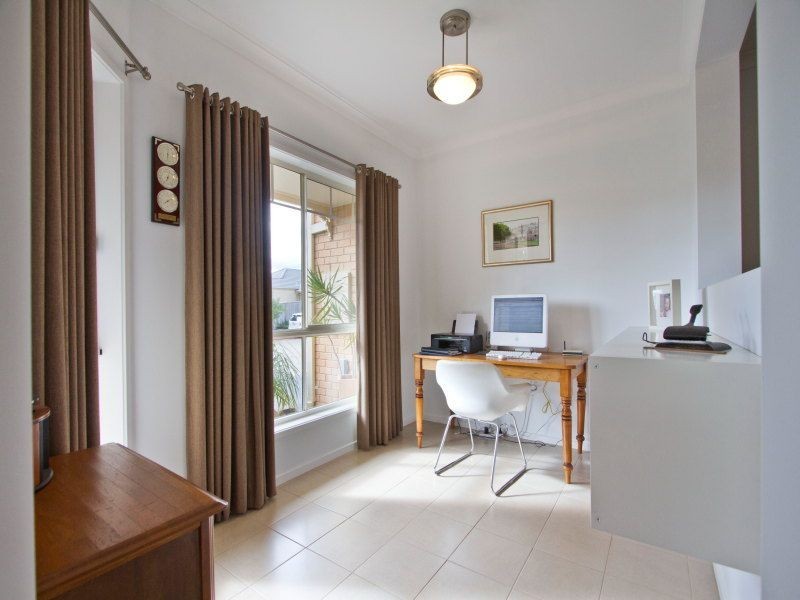 11 Pepperbush Crescent, Langwarrin VIC 3910