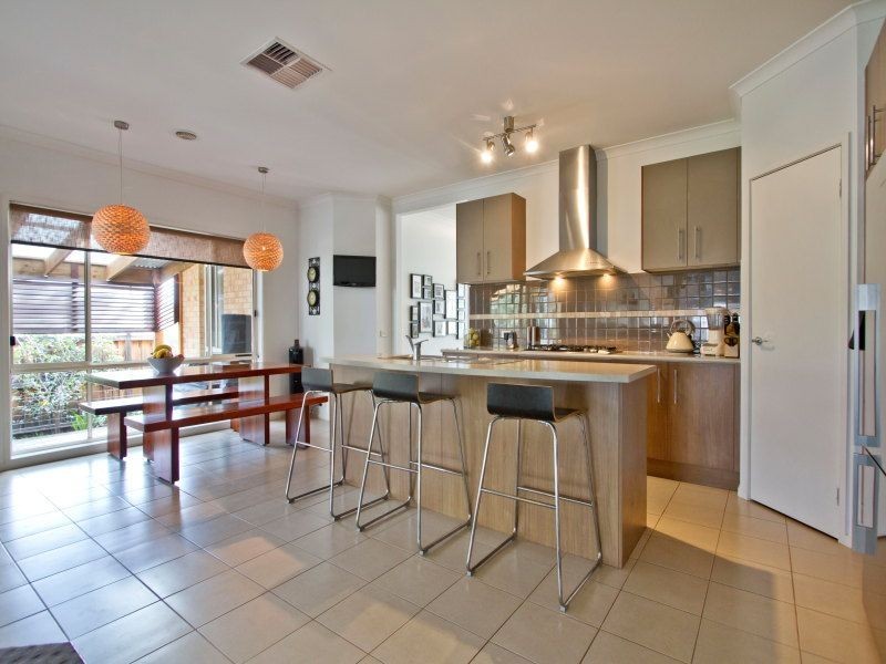 11 Pepperbush Crescent, Langwarrin VIC 3910