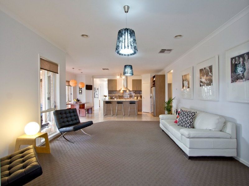 11 Pepperbush Crescent, Langwarrin VIC 3910