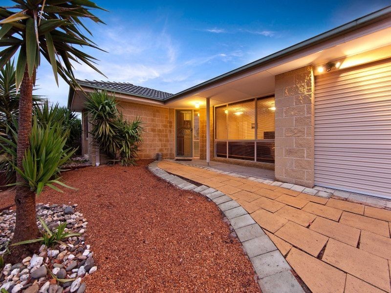 10 Trentham Way, Langwarrin VIC 3910