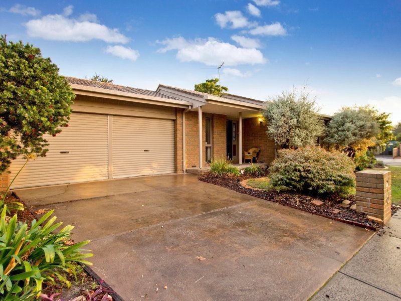 2 Colwyn Close, Langwarrin VIC 3910