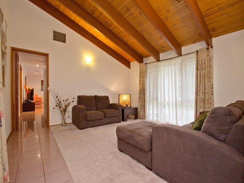 2 Colwyn Close, Langwarrin VIC 3910