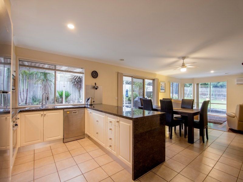 17 Gum Nut Drive, Langwarrin VIC 3910